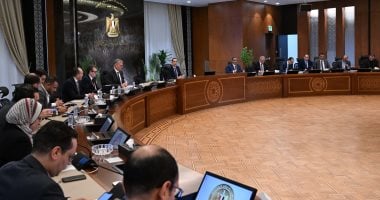 مد مواعيد غلق المحلات اعتبارا من غد الجمعة لنهاية شهر أبريل لـ 11 مساء (تحديث)