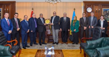 محافظ الإسكندرية يستقبل نائب رئيس هيئة قضايا الدولة لبحث التعاون القانونى