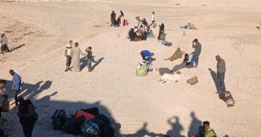 أول صورة لمصابى حادث انقلاب أتوبيس على طريق قنا – سوهاج