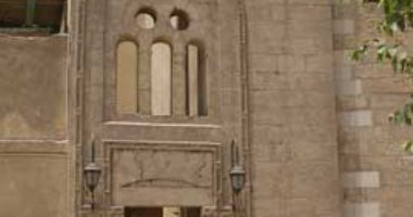 بيت العينى يحتفى بالربيع.. عروض خيال الظل وورش