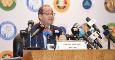 أحمد كوجك وزير المالية خلال المؤتمر الصحفى 