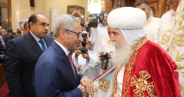 المحافظ يشهد قداس عيد القيامة المجيد بمطرانية بني سويف