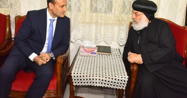 محافظ أسيوط يزور الكنائس للتهنئة بعيد القيامة: وحدة المصريين صمام أمان الوطن