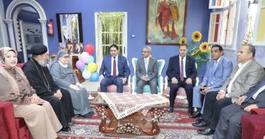 محافظ بني سويف يزور دار أيتام صديقات الكتاب المقدس ويهنئ الأطفال بعيد القيامة