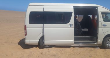 العناية الإلهية تنقذ 10 صحفيين من حادث سير بطريق حلايب وشلاتين