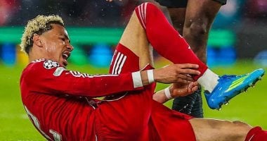 ليفربول ضد بى اس جى.. شوط سلبى بمشاركة صلاح وإصابة قوية لإيكتيكى.. صور 