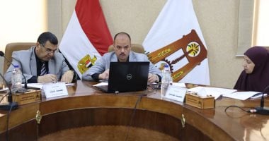 نائب محافظ الوادى الجديد يبحث موقف بروتوكولات التعاون المُوقّعة مع هيئة تنمية الصعيد 