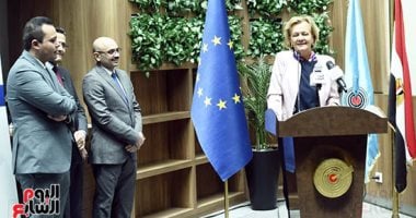 افتتاح البرنامج التدريبى «المياه وقصص النيل» بالصحفيين بحضور سفيرة الاتحاد الأوروبى.. أنجلينا أيخهورست: للإعلام دورًا بقضايا المياه.. ومحمد السيد الشاذلى: البرنامج يشمل مسابقات سنوية تقدم جوائز تحفيزية للصحفيين