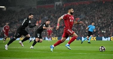 محمد صلاح في مباراة ليفربول ضد باريس سان جيرمان