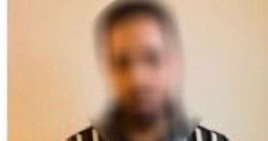 من الشهرة إلى الكلبش.. سقوط صانع محتوى بتهمة نشر فيديوهات خادشة للحياء