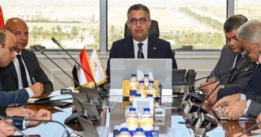 وزير التموين يتابع آليات تنفيذ المشروع القومي لسلسة منافذ كاري أون