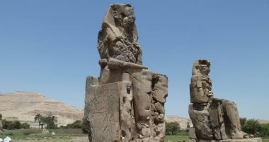 تمثالى ممنون أضخم تمثالين للقدماء المصريين 