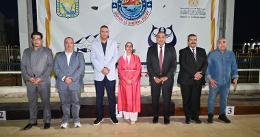 محافظ جنوب سيناء يشهد فعاليات بطولة العالم للسباحة بالزعانف للأساتذة بشرم الشيخ
