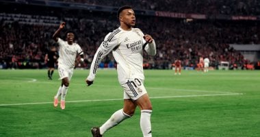 كيليان مبابي في مباراة ريال مدريد ضد بايرن ميونخ