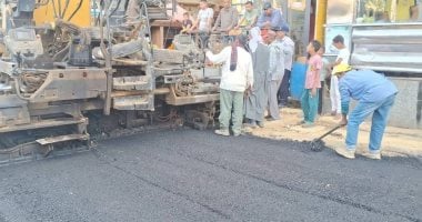 بـ24 مليون جنيه.. رصف الطرق شريان التنمية وتحسين جودة الحياة في أسيوط.. صور