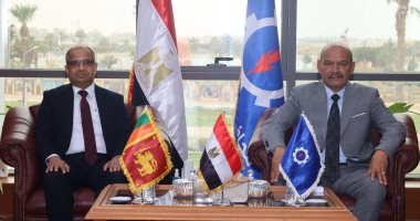 محافظ السويس يستقبل سفير دولة سريلانكا بالقاهرة لبحث سبل التعاون