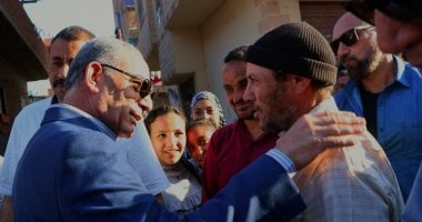 محافظ الإسماعيلية يتفقد ميدانيا قرية الحجاز "الكيلو 2" فى جولة مفاجئة