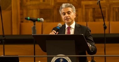 أحمد العامري: العلاقة بين الأدبين العربي والأوروبي علاقة تأثير وتبادل