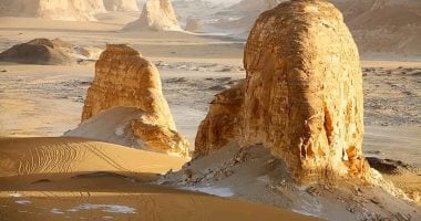 تكوينات صخرية بوادى العقبات