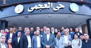 محافظ الإسكندرية يعقد لقاء جماهيريا بالعجمى ويوجه بتوفير فرص عمل للشباب