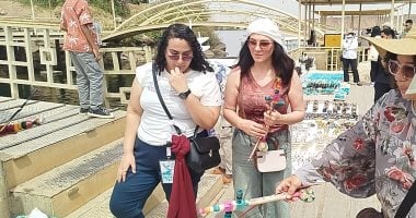 سلاف فواخرجي: مبهورة بسحر أسوان ومصر محمية بأرضها وقيادتها