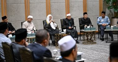 أمين عام رابطة العالم الإسلامي وكبار علماء ماليزيا