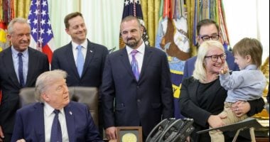 ترامب وترافيس ووالدته