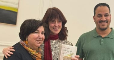 إيريني باييخو في لقاء ثقافي بالقنصلية: الكتب ليست أوراقا بل ذاكرة الإنسانية