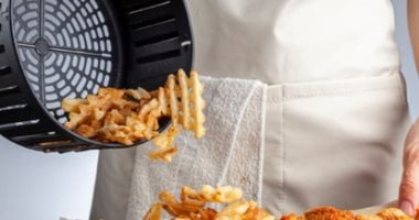 خدى بالك.. أكلات ماينفعش تحطيها فى "الإير فراير" وأخطاء ابعدى عنها 