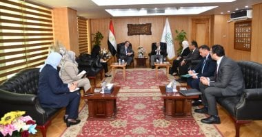 محافظة الفيوم ترفع شعار مجابهة عمل الأطفال والتمكين الاقتصادي لأسرهم.. لقاءات مع وفد منظمة العمل الدولية لوضع حلول للأزمة.. دراسة توفير مجالات متنوعة لأسرهم مثل الزراعات التعاقدية والحرف اليدوية