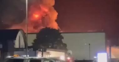 عاجل تليجراف: حريق هائل فى قاعدة جوية بريطانية تستخدمها أمريكا لضرب إيران 