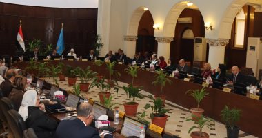 مجلس جامعة الإسكندرية يناقش استعدادات امتحانات الفصل الدراسى الثانى