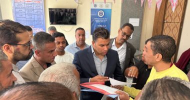 نائب محافظ السويس يتفقد المراكز التكنولوجية بالأحياء لتحسين الخدمات
