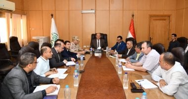 سكرتير عام الفيوم يترأس اجتماع لجنة البت فى طلبات تقنين أراضى الدولة