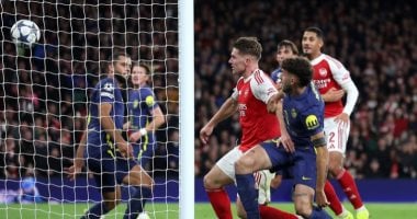 جانب من مباراة سابقة لقمة أتلتيكو مدريد وأرسنال 