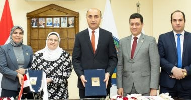 مجلس جامعة دمنهور يهنئ أسرة كلية التمريض لحصولها على الاعتماد الدولي