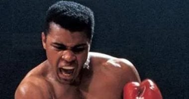 في مثل هذا اليوم.. محمد علي كلاي يرفض الالتحاق بالجيش الأمريكي