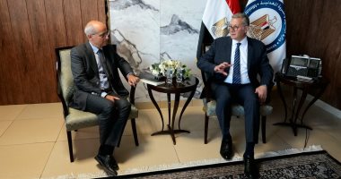 وزير البترول يبحث مع توتال عودتها للتوسع في استكشاف الغاز بمصر