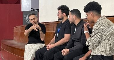 أندرو محسن يدير مناقشات صناع الأفلام بمهرجان الإسكندرية للفيلم القصير