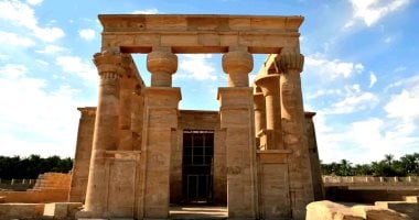 نقوش وجداريات معبد هيبس بالوادى الجديد إبداع ليس له مثيل فى أى مكان أثرى بالعالم