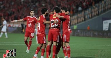 الاهلي يفوز على الزمالك بثلاثية 
