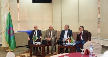 صالون جمال الدين الثقافى يناقش تأثير الحرب ضد إيران على الاقتصاد المصرى