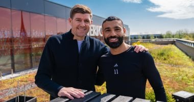 محمد صلاح.. 9 سنوات من السحر تنتهي بإشادات تاريخية