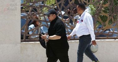 جنازة هانى شاكر.. خالد زكى وسليم وهشام عباس يحضرون تشييع الجثمان - صور