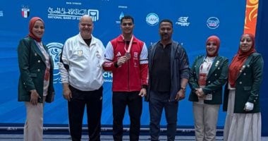 برونزية جديدة لمصطفى محمود