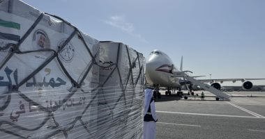 جانب من وصول المساعدات الاماراتية عبر مطار العريش