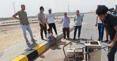 لجان فنية تتابع تنفيذ الطرق فى أبو رديس وأبو زنيمة وطابا بجنوب سيناء