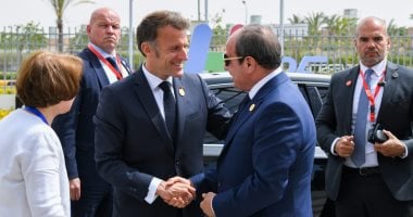 الرئيس السيسى يؤكد لماكرون موقف مصر الثابت الداعم لأمن واستقرار الدول العربية الشقيقة