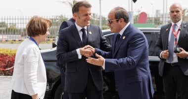 الرئيس الفرنسي ماكرون مع الرئيس السيسي