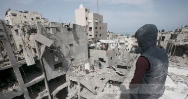 دمار وخراب فى مخيم الشاطئ بعد القصف الإسرائيلي غرب غزة